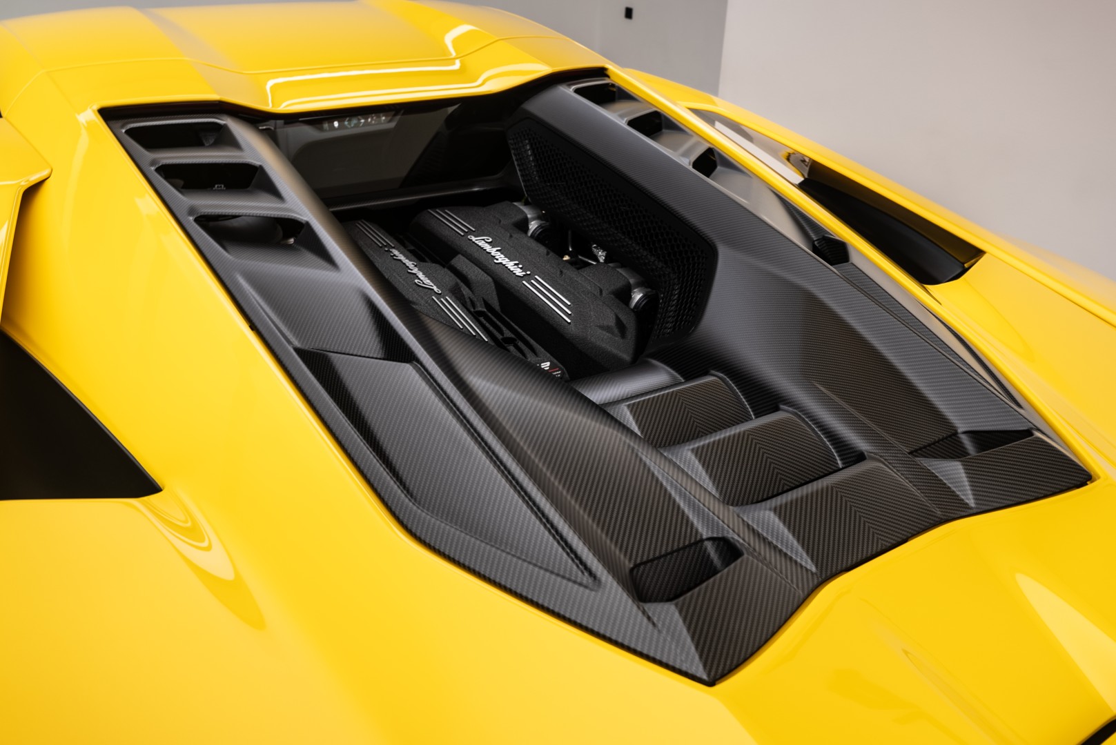 2025 LAMBORGHINI REVUELTO - 485